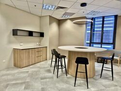 Tung Centre (D1), Office #484769071